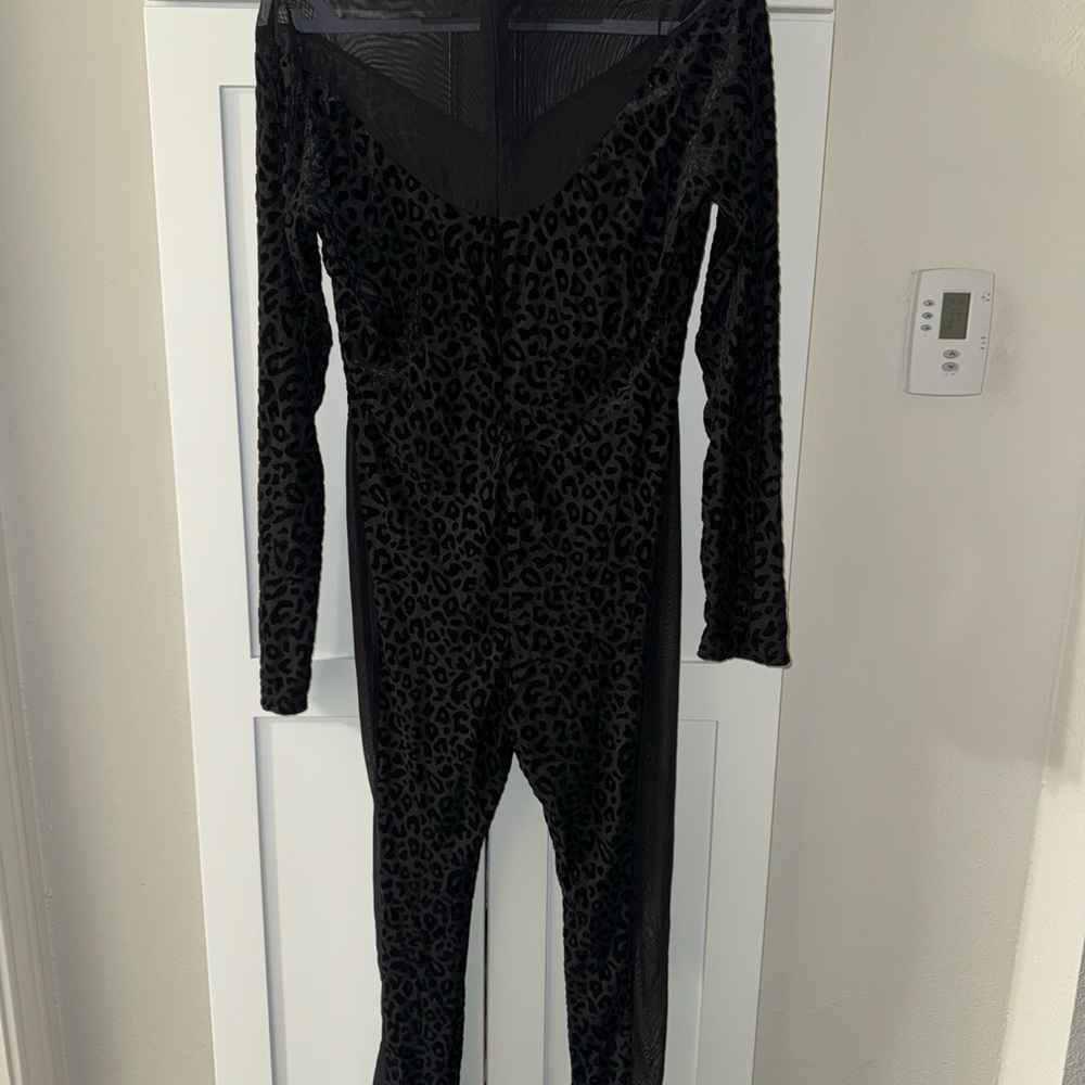 Chic Black Leopard Print Jumpsuit